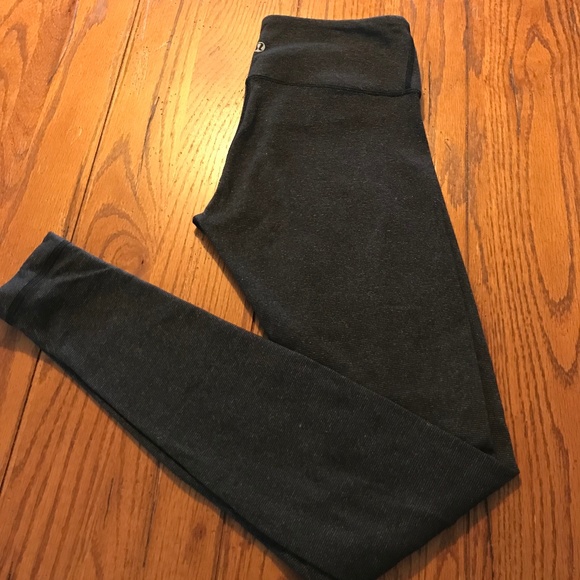 lululemon athletica Pants - Lululemon Wunder Under Pant III 28"